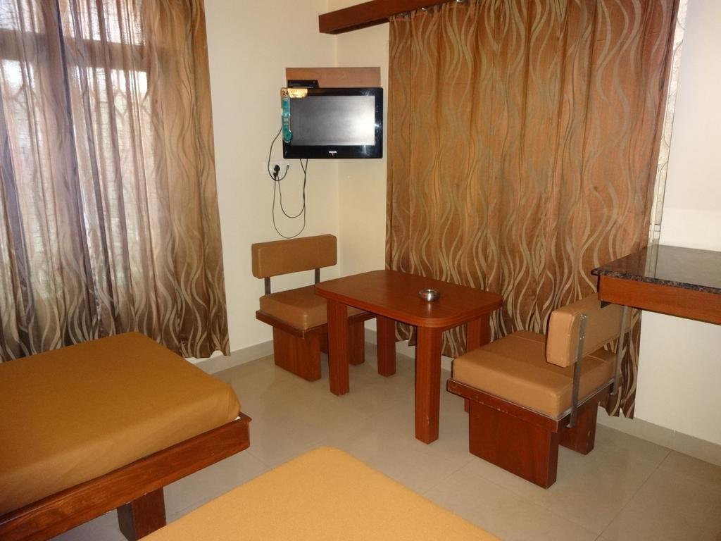 Sheetal Residency Hotell Bangalore Eksteriør bilde